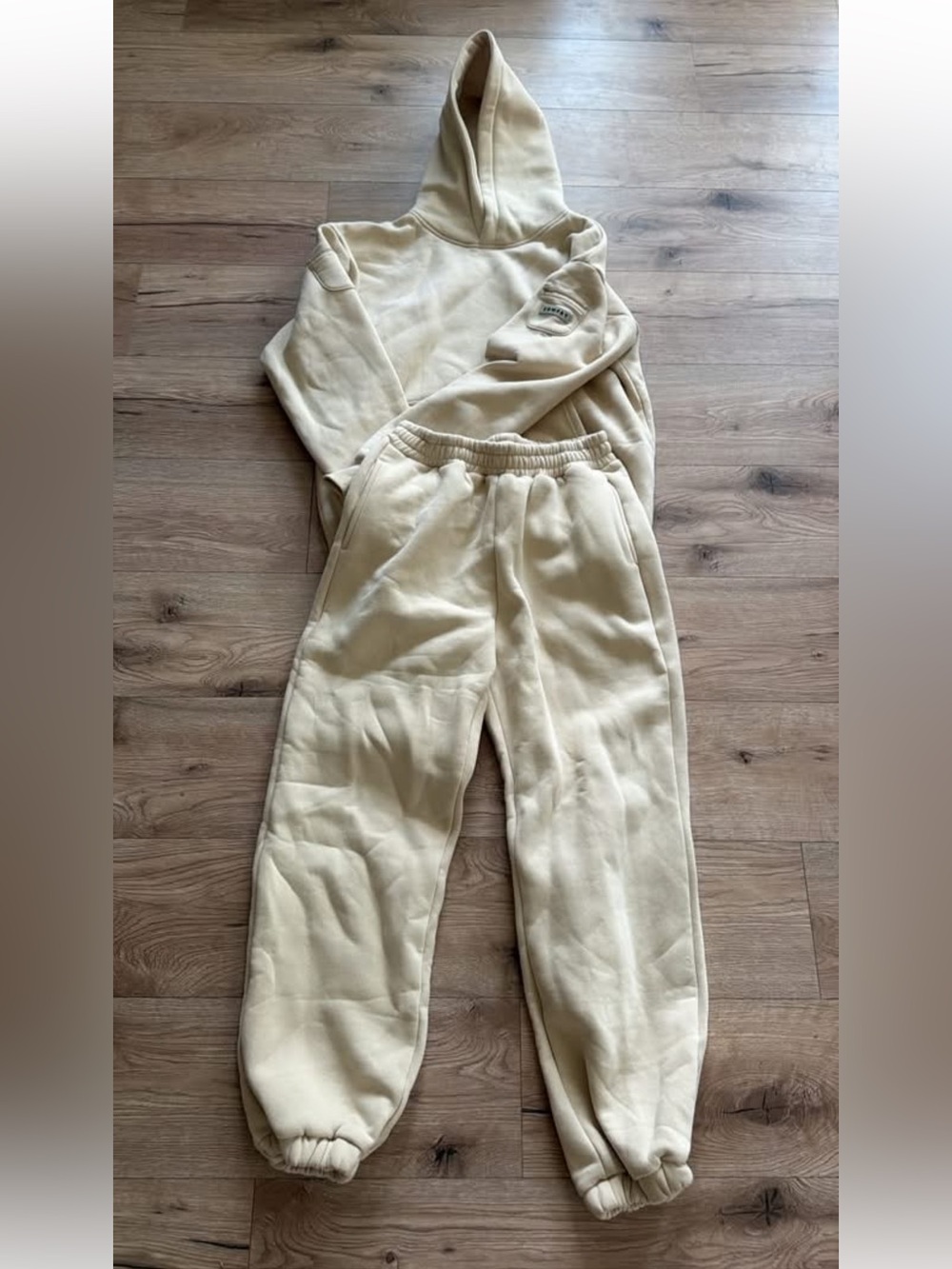 NWOT COMFRT Travel Sweatpants and Hoodie Set in Bone Sz M Lounge set
